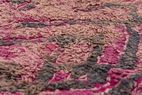 Vintage Moroccan Area Rug (5' x 10')